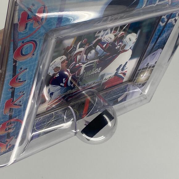 Hockey with puck 4x6 Frame - Picture 6 of 6